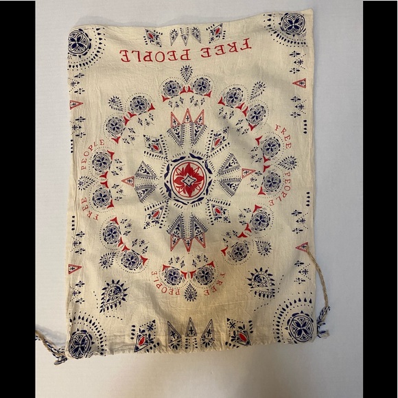 💚3/20$5/25💚FREE PEOPLE LARGE CANVAS DUST BAG UEC - Picture 7 of 9